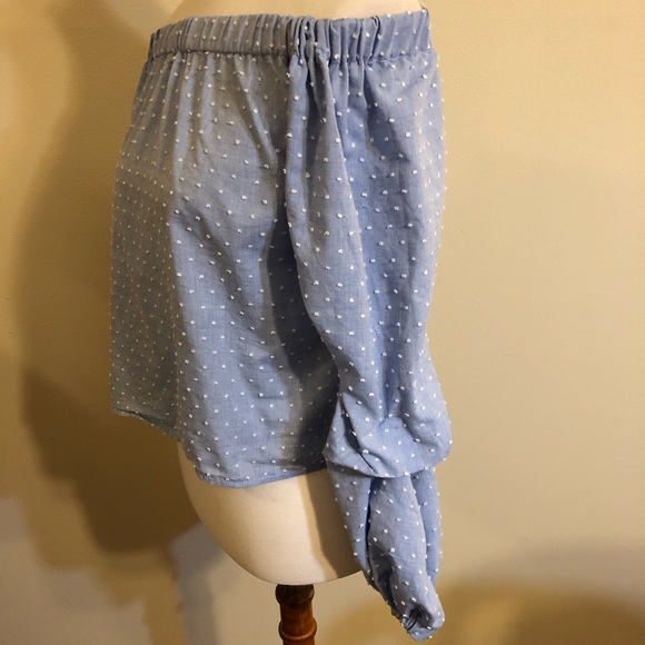 Romeo + Juliet Couture Blue Off Shoulder Top - Picture 3 of 7